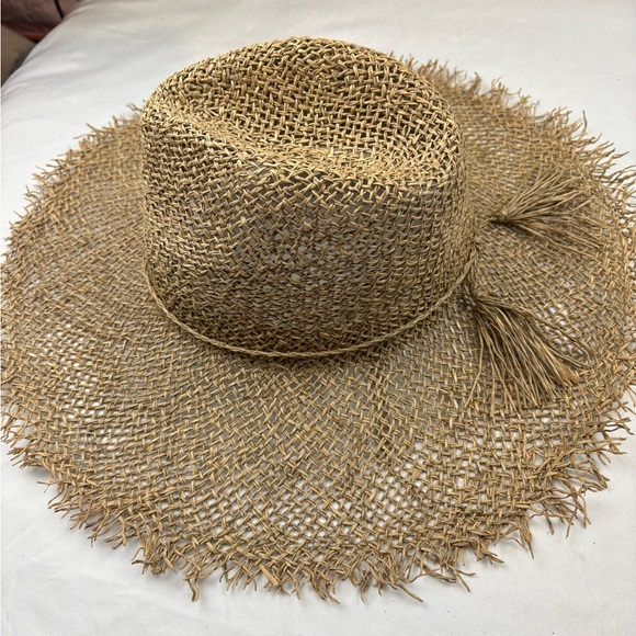 Hat - Picture 4 of 7